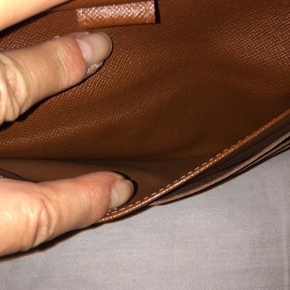 Louis Vuitton International Wallet